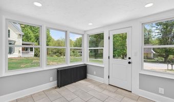 148 Center St, Ashburnham, MA 01430