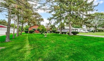 5581 Oberlin Rd, Amherst, OH 44001
