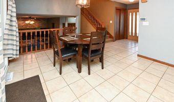 508 Rosemary Ln, Anamosa, IA 52205