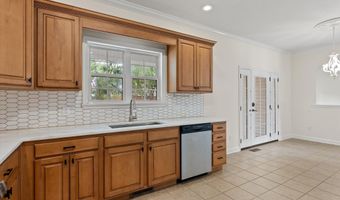 9859 Fieldcrest Dr, Apison, TN 37302