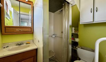 52 Senter St, Ahmeek, MI 49901