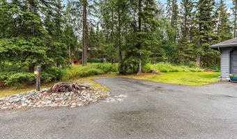 4690 Southpark Bluff Dr, Anchorage, AK 99516