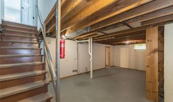 1310 Weidmann Estates Ct, Ballwin, MO 63011