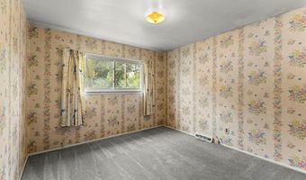 11164 Kennebec Ave, Allen Park, MI 48101