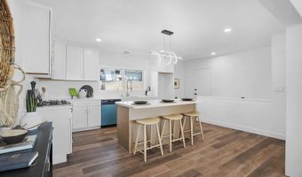 5528 San Onofre Ter, San Diego, CA 92114