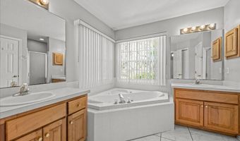 11737 CREEK Dr, Alachua, FL 32615