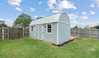 417 Magnolia St, Hico, TX 76457