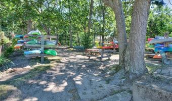 47 Wake Robin Trl, Narragansett, RI 02874