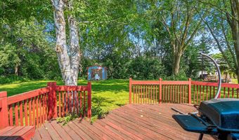 1900 OLDE CASALOMA Dr, Appleton, WI 54913