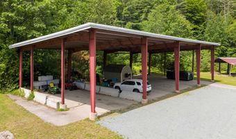 96 Smith Rd, Barnet, VT 05821