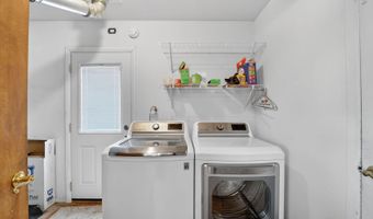 2922 BARRISTER Ln, Bowie, MD 20715