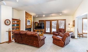 5407 Valley Rd, Ames, IA 50014