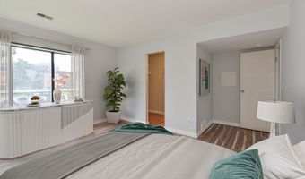 1265 S Maple Rd 305, Ann Arbor, MI 48103