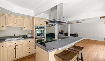 13 Windaway Rd, Bethel, CT 06801