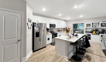 31 Morgan St, Auburndale, FL 33823