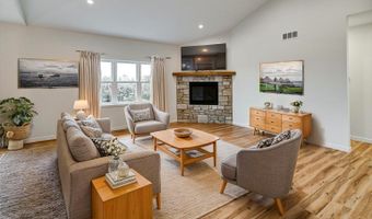 409 Chad Trl, Arlington, WI 53911