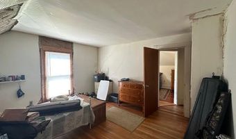 98 Bayview St, Belfast, ME 04915