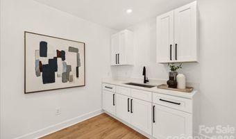 1924 Bentley Pl, Charlotte, NC 28205