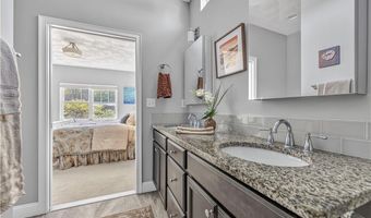 55 Morningside Dr, North Kingstown, RI 02852