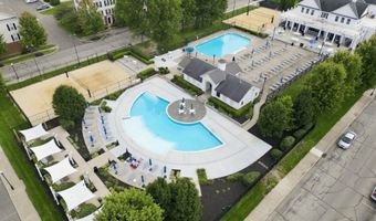 3992 Trade Royal Crossing Dr, Columbus, OH 43230