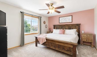 802 13th St SE, Altoona, IA 50009