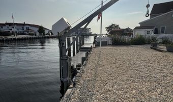 127 Bloomfield Rd, Barnegat, NJ 08005