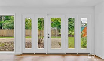 18 Rollins Pl, Atmore, AL 36502