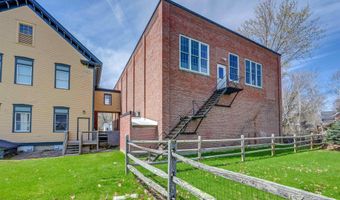 14 School St, Bristol, VT 05443
