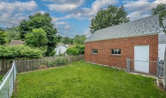 7040 Rhodes Ave, Affton, MO 63123