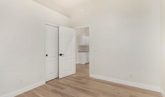 925 W SAN MARCOS Dr, Chandler, AZ 85225