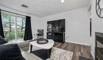 185 Manville Hill Rd 109, Cumberland, RI 02864
