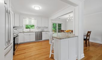 3 Bayberry Dr, Brookfield, CT 06804
