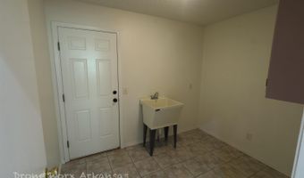 9 Piccadilly Ln, Bella Vista, AR 72714