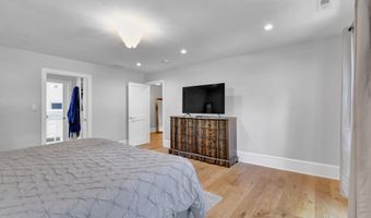 7601 PERSIMMON TREE Ln, Bethesda, MD 20817
