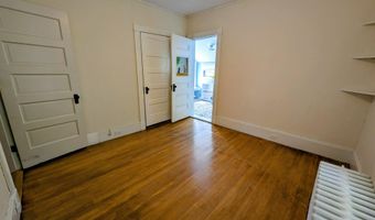 134 Kenduskeag Ave, Bangor, ME 04401