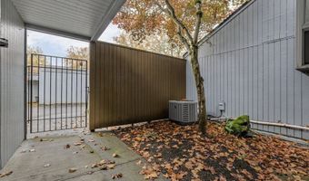 17756 NW LAKEWAY Ct, Beaverton, OR 97006