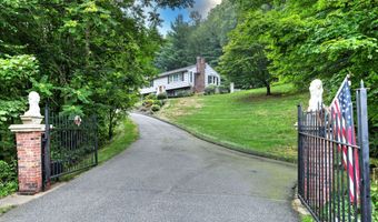 932 Amity Rd, Bethany, CT 06524