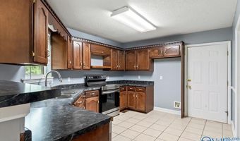 1250 NE Heatherwood Dr NE, Arab, AL 35016