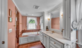20 Bolleswood Ln, Avon, CT 06001