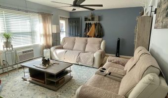 7 King James Ln, Atlantic Highlands, NJ 07716