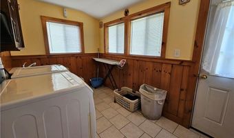 461 River Rd, Lincoln, RI 02865