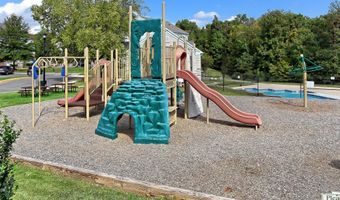 5432 SUMMER LEAF Ln, Alexandria, VA 22312