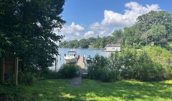 2660 GREENBRIAR Ln #B, Annapolis, MD 21401