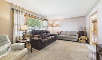 306 Park Ave, Alcester, SD 57001