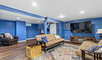 15 E Fairview St, Arlington Heights, IL 60005