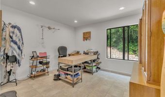 6066 Lake Lindero Dr, Agoura Hills, CA 91301
