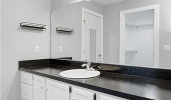 700 Hampton Cir 8, Aurora, OH 44202