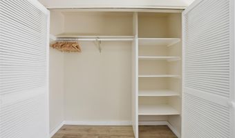 3721 Kanaina Ave 313, Honolulu, HI 96815