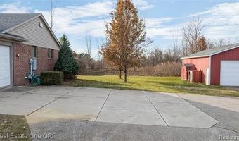 1135 Holmes Rd, Allenton, MI 48002