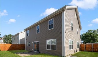 18 Cross St, East Providence, RI 02914